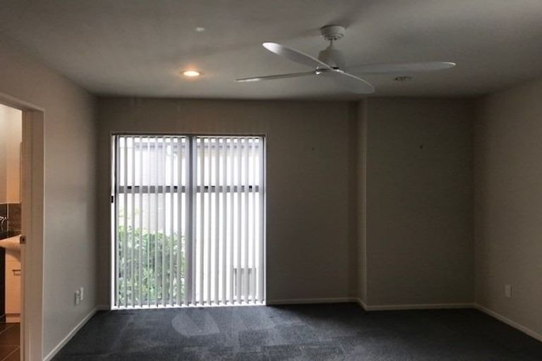 Photo of property in 15 Arion Road, Takanini, 2112