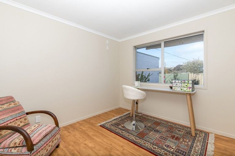 Photo of property in 25a Haultain Street, Fairfield, Hamilton, 3214