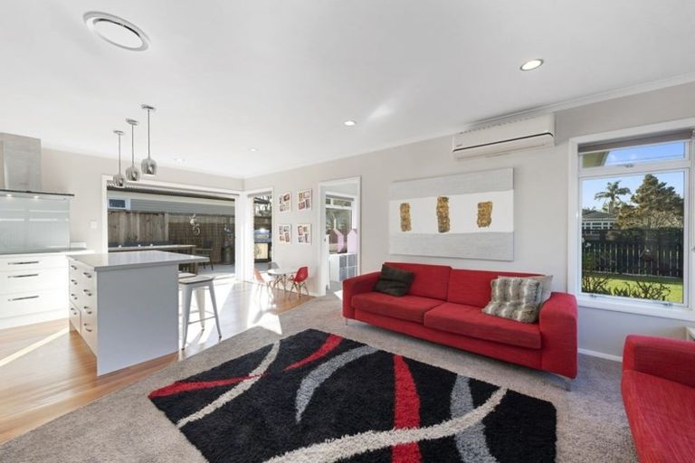 Photo of property in 18 Young Street, Claudelands, Hamilton, 3214