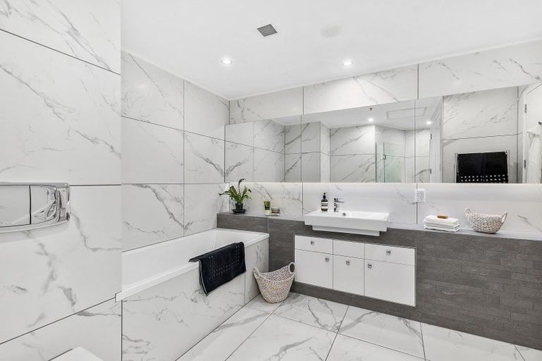 Photo of property in Kate Sheppard Apartments, 6i/42 Molesworth Street, Thorndon, Wellington, 6011