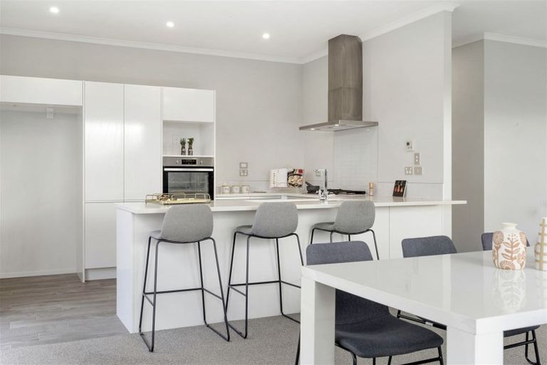 Photo of property in 24 Malbec Place, Huapai, Kumeu, 0810