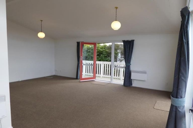 Photo of property in 24 Voltaire Street, Karori, Wellington, 6012