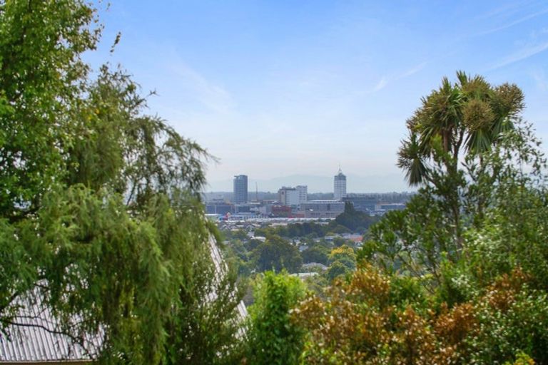 Photo of property in 5 Gwynfa Avenue, Cashmere, Christchurch, 8022