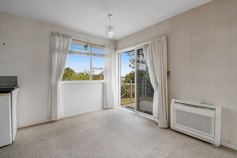 Photo of property in 36 Tonkin Drive, Sunnynook, Auckland, 0620