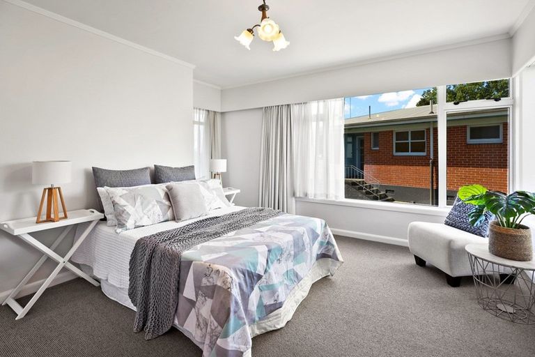 Photo of property in 35 Hillcrest Road, Hillcrest, Hamilton, 3216