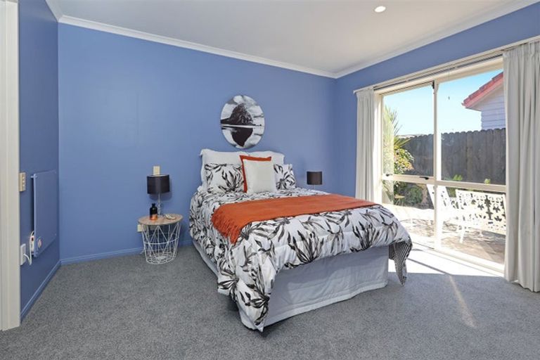 Photo of property in 22 Espalier Drive, Henderson, Auckland, 0612