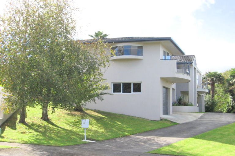 Photo of property in 17 Mccrystal Avenue, Bucklands Beach, Auckland, 2012