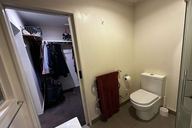 Photo of property in Fernhill Flats, 1/324 The Terrace, Te Aro, Wellington, 6011