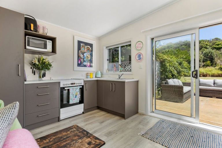 Photo of property in 56 Pinedale Crescent, Riversdale Beach, Masterton, 5872