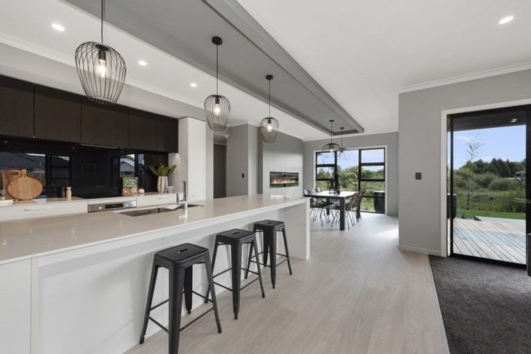 Photo of property in 56 Helen June Avenue, Flagstaff, Hamilton, 3210