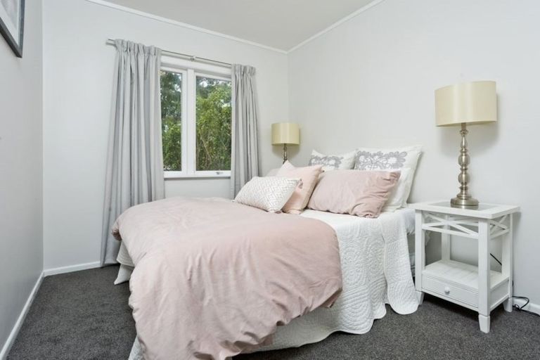 Photo of property in 1/97 Eskdale Road, Birkdale, Auckland, 0626