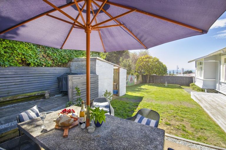 Photo of property in 55 Shakespeare Road, Bluff Hill, Napier, 4110