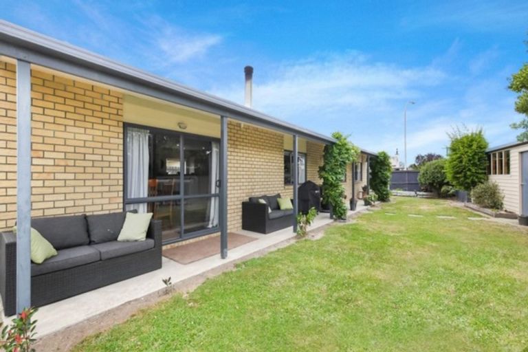 Photo of property in 27 Morris Road, Amberley, 7410