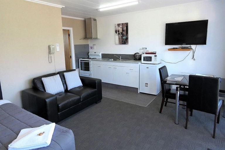 Photo of property in 163-165 Yarrow Street, Invercargill, 9810