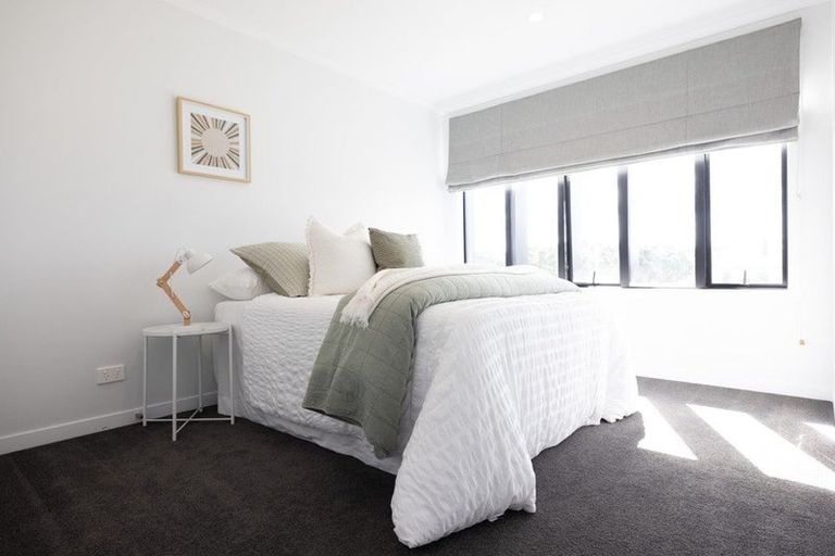 Photo of property in 10 Alexander Willis Crescent, Hobsonville, Auckland, 0616