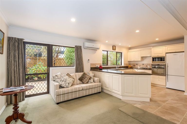 Photo of property in 24 Tomes Road, St Albans, Christchurch, 8052
