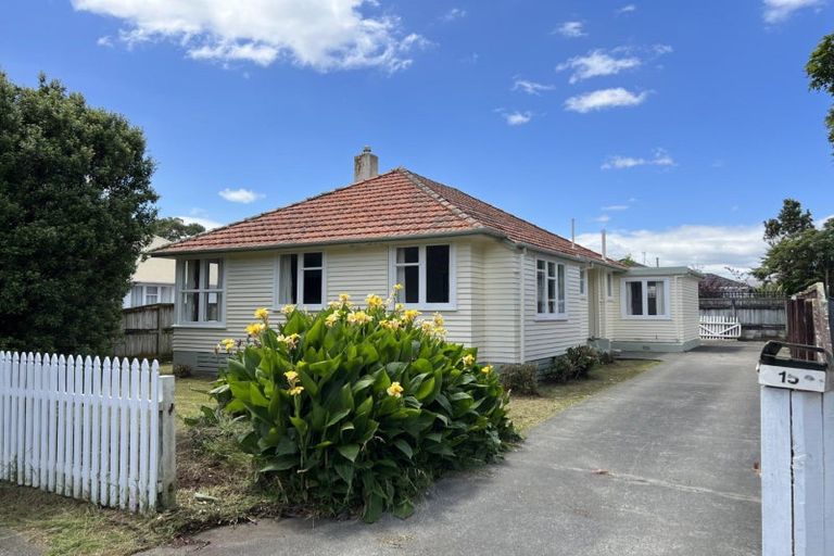 Photo of property in 15 Manawatu Street, Hokowhitu, Palmerston North, 4410