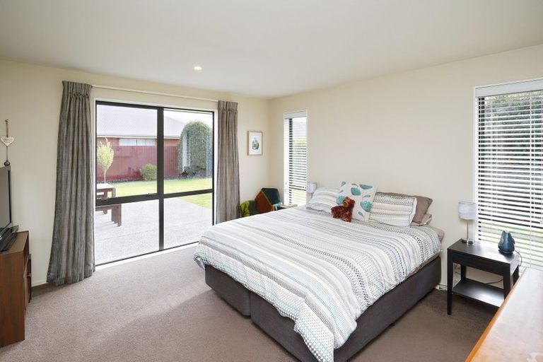 Photo of property in 45 Factory Road, Belfast, Christchurch, 8051