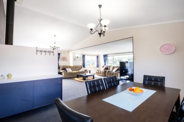 Photo of property in 63 Bassett Road, Johnsonville, Wellington, 6037