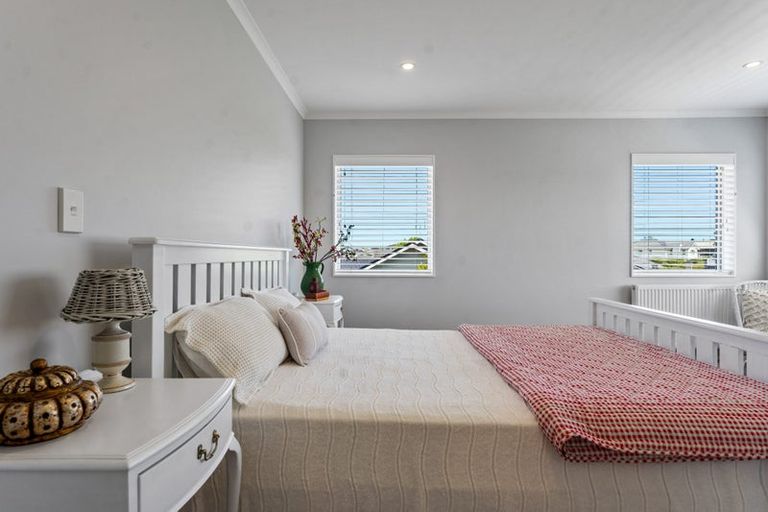 Photo of property in 19 Turua Rise, Karaka, Papakura, 2113