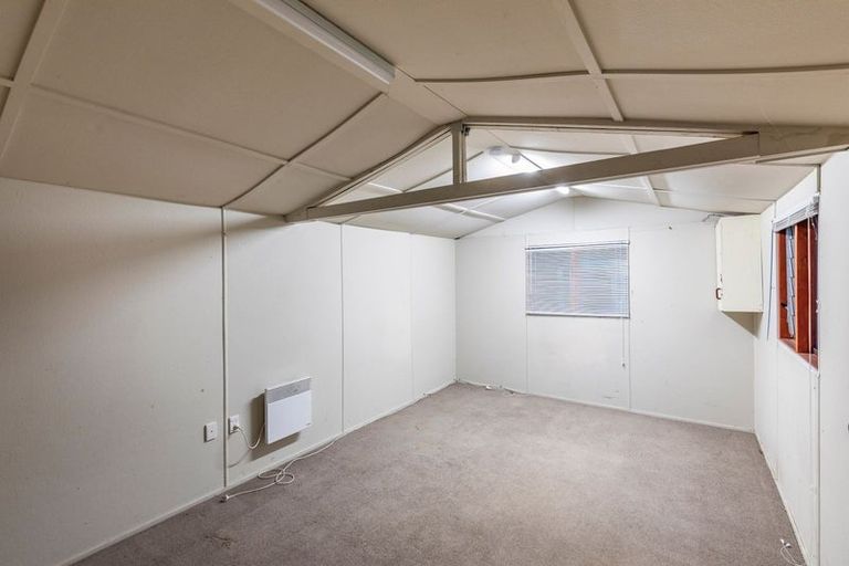 Photo of property in 11 Colina Street, Avonhead, Christchurch, 8042