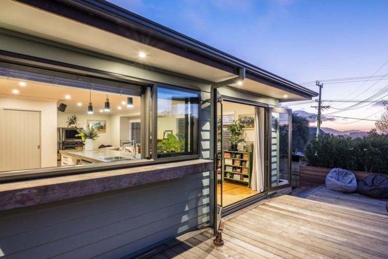 Photo of property in 17b Huia Street, Waikanae, 5036