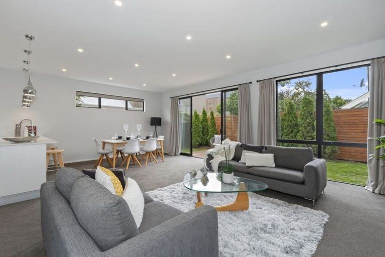 Photo of property in 32c Hewitts Road, Merivale, Christchurch, 8014