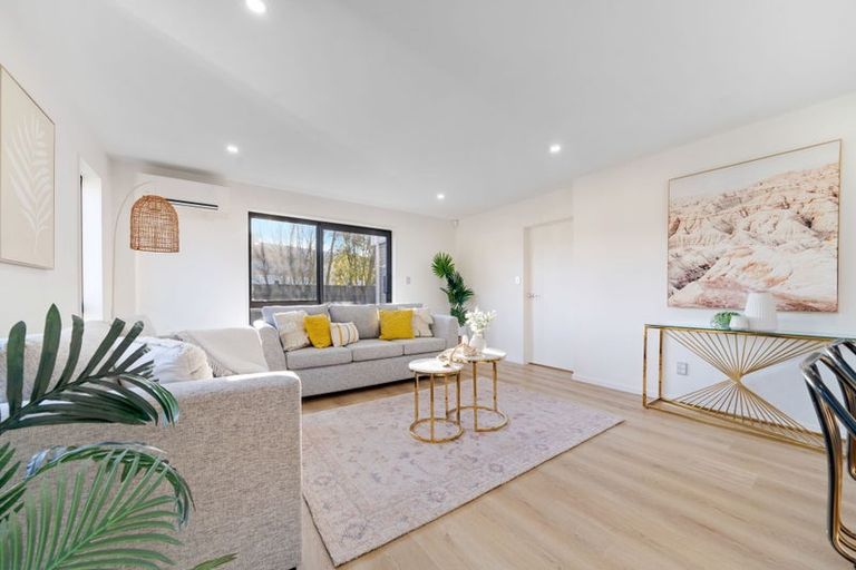 Photo of property in 2/34 Ashlynne Avenue, Papatoetoe, Auckland, 2025