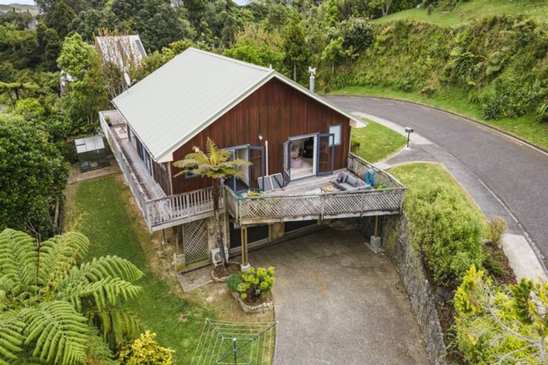 Photo of property in 5 Corrondella Grove, Belmont, Lower Hutt, 5010