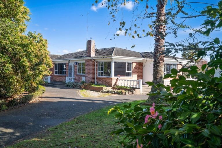 Photo of property in 229 Shakespeare Street, Leamington, Cambridge, 3432