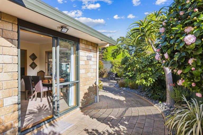 Photo of property in 22 Beach Haven Place, Paraparaumu Beach, Paraparaumu, 5032