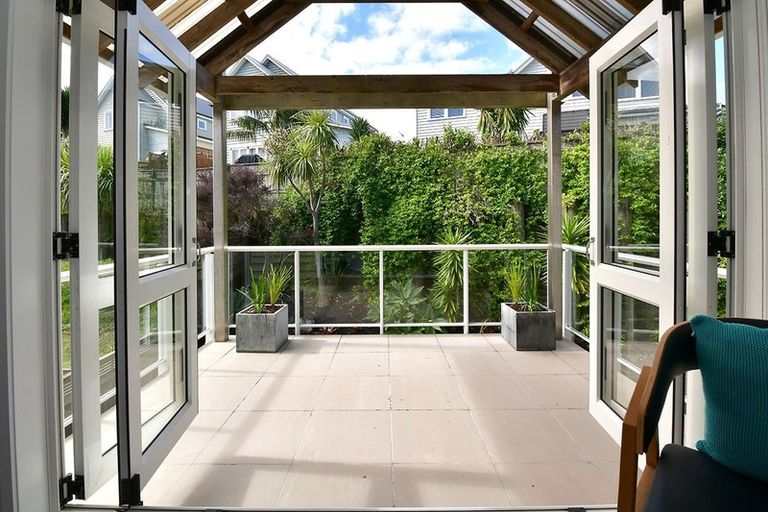 Photo of property in 121 Parkview Drive, Gulf Harbour, Whangaparaoa, 0930