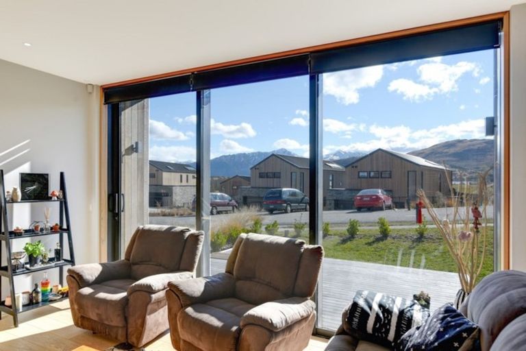 Photo of property in 25 Falconer Rise, Jacks Point, Queenstown, 9371