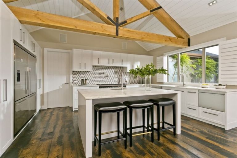 Photo of property in 55 Hartway Grove, Coatesville, 0792