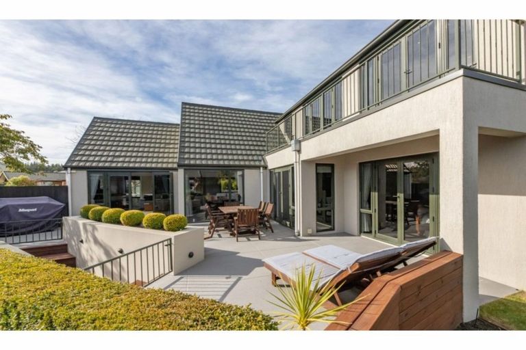 Photo of property in 16 Broadhaven Avenue, Parklands, Christchurch, 8083