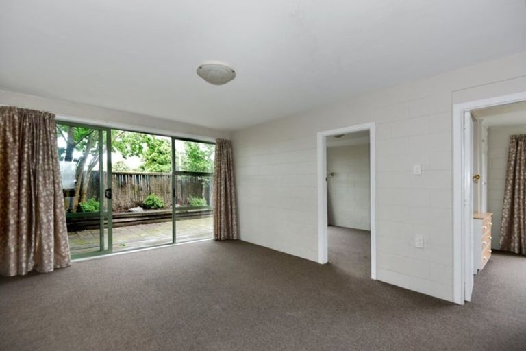 Photo of property in 4/267 Pages Road, Wainoni, Christchurch, 8061