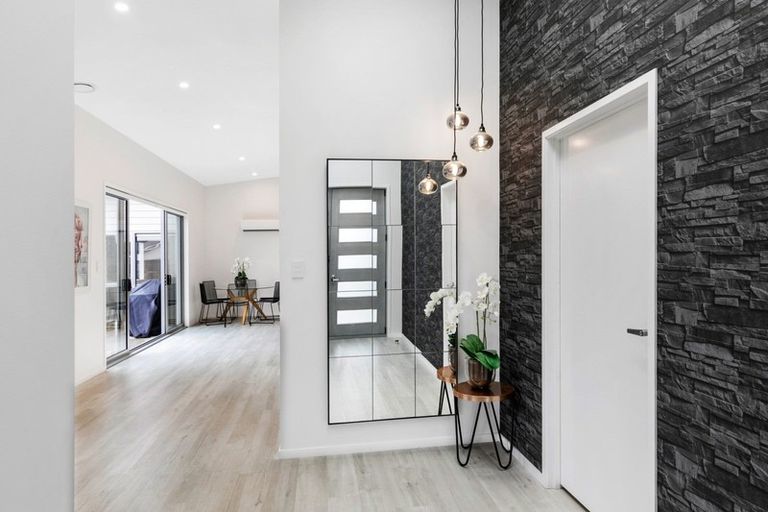 Photo of property in 4 Hopkirk Avenue, Wallaceville, Upper Hutt, 5018