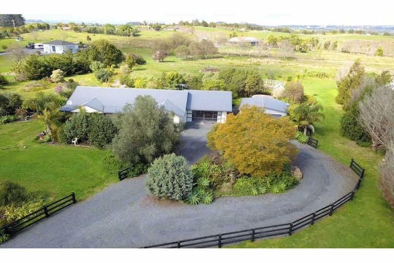 Photo of property in 538b Waimate Road North, Kerikeri, 0293