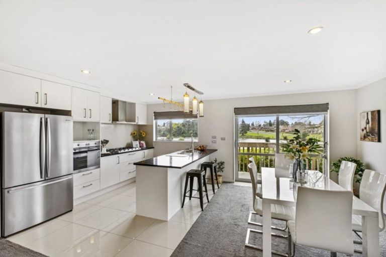 Photo of property in 2f Wood Street, Papakura, 2110