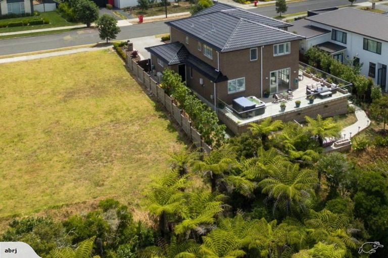 Photo of property in 88 Pohutukawa Parade, Riverhead, 0820