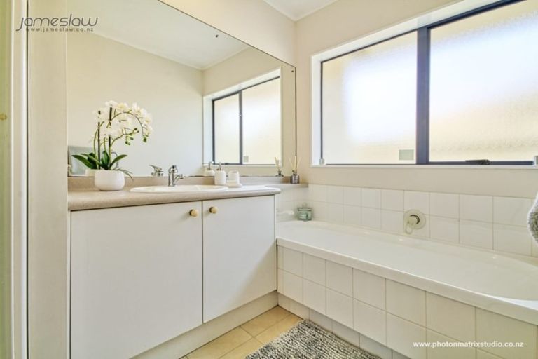 Photo of property in 75 Kilimanjaro Drive, Northpark, Auckland, 2013