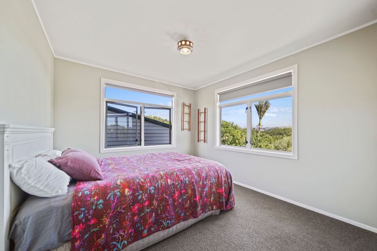 Photo of property in 28 Fielding Road, Awhitu, Waiuku, 2684