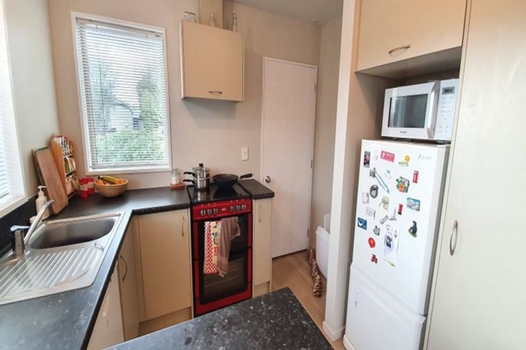 Photo of property in 17 Picton Avenue, Riccarton, Christchurch, 8011