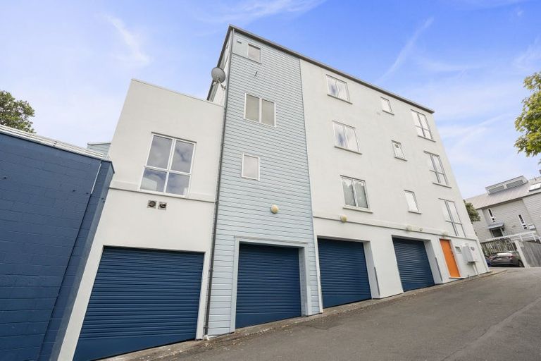 Photo of property in Coromandel Heights, 3/111 Coromandel Street, Newtown, Wellington, 6021