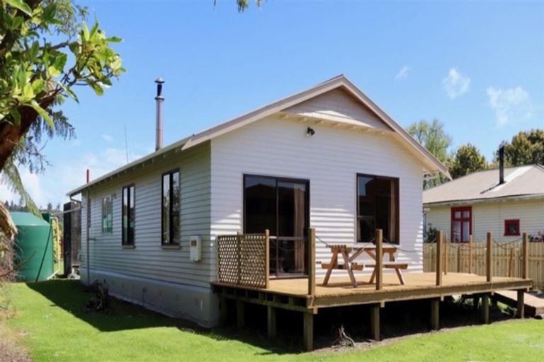 Photo of property in 126 Waverley Street, Karamea, 7893