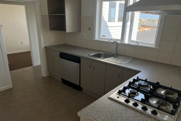 Photo of property in 61 Oakdale Road, Mount Roskill, Auckland, 1041