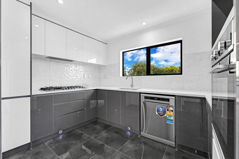 Photo of property in 9a John Street, Mangere East, Auckland, 2024