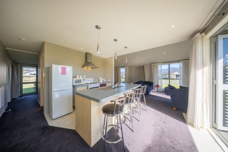 Photo of property in 25 Pop Andrew Drive, Te Anau, 9600