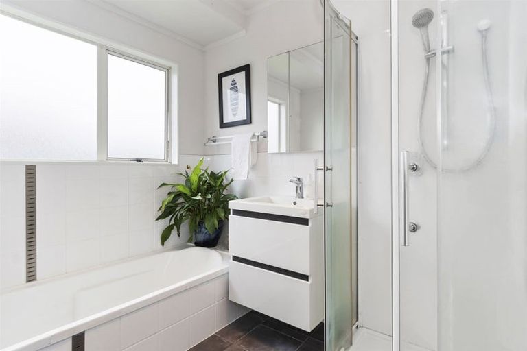 Photo of property in 36 Kane Road, Papamoa Beach, Papamoa, 3118