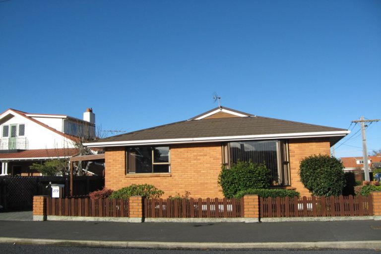 Photo of property in 219 Bay View Road, Saint Clair, Dunedin, 9012